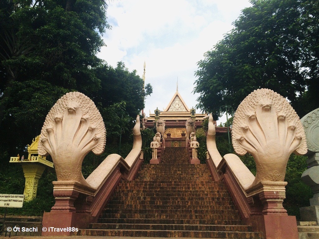 Chùa Wat Phnom, du lịch tự túc Campuchia