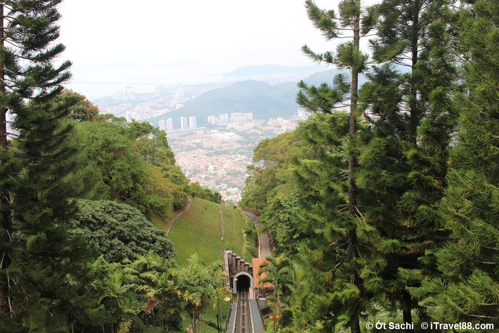 Lên Penang hill bằng tàu điện với giá 30RM, kinh nghiệm du lịch Penang hill từ A-Z