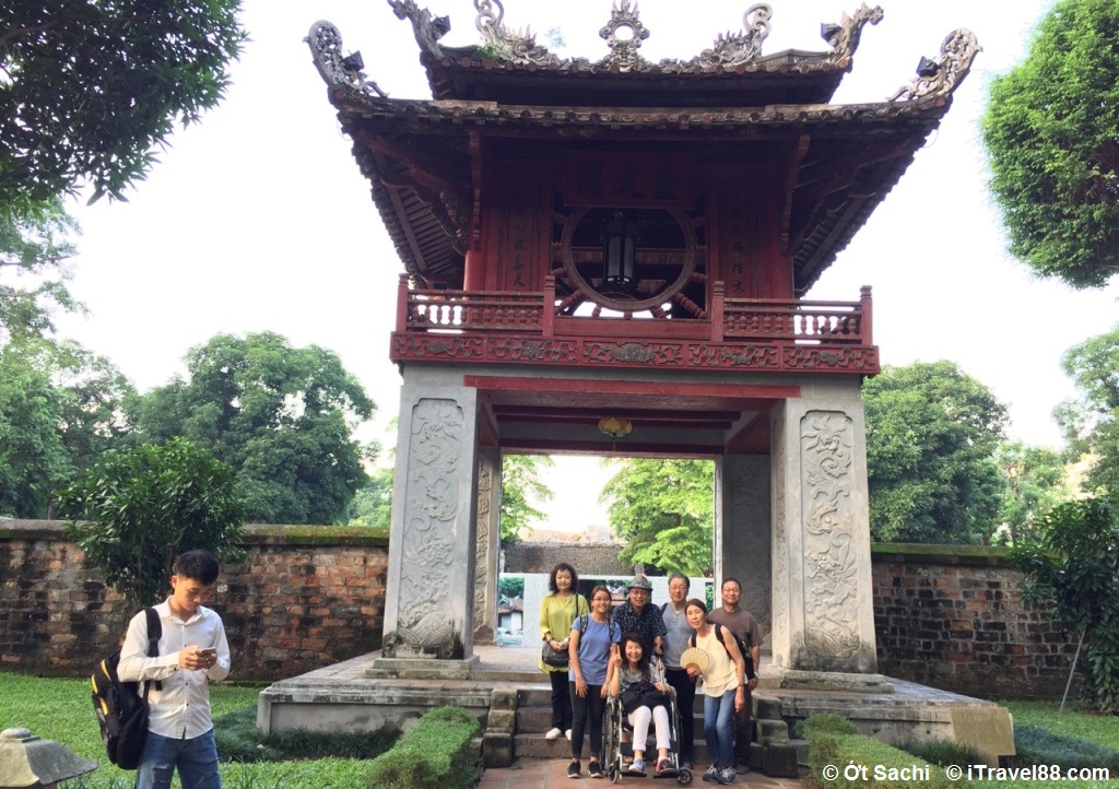 Khue Van Cac pavilion - top 10 places to visit in Ha Noi