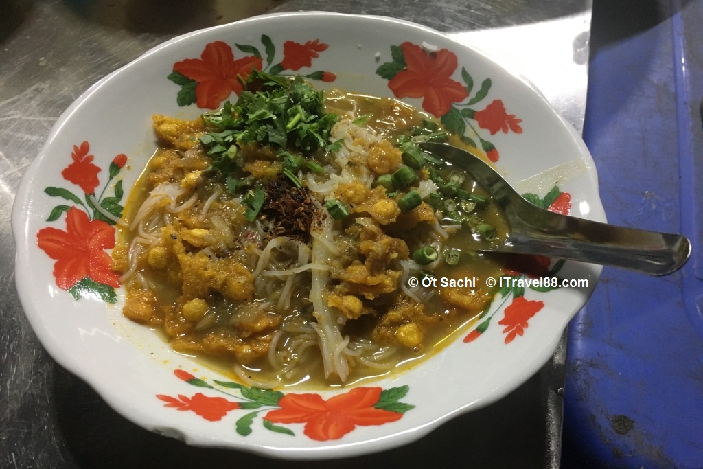 Món mỳ Shan nổi tiếng của Myanmar