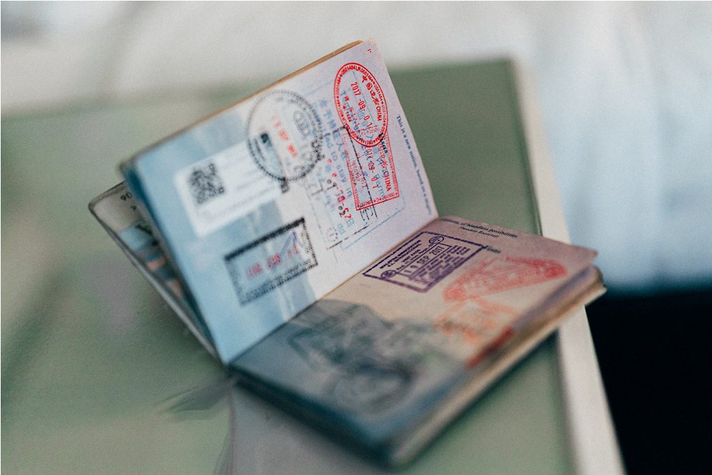 Chỉ cần hộ chiếu còn hiệu lực là bạn đã có thể "vivu" Đông Nam Á